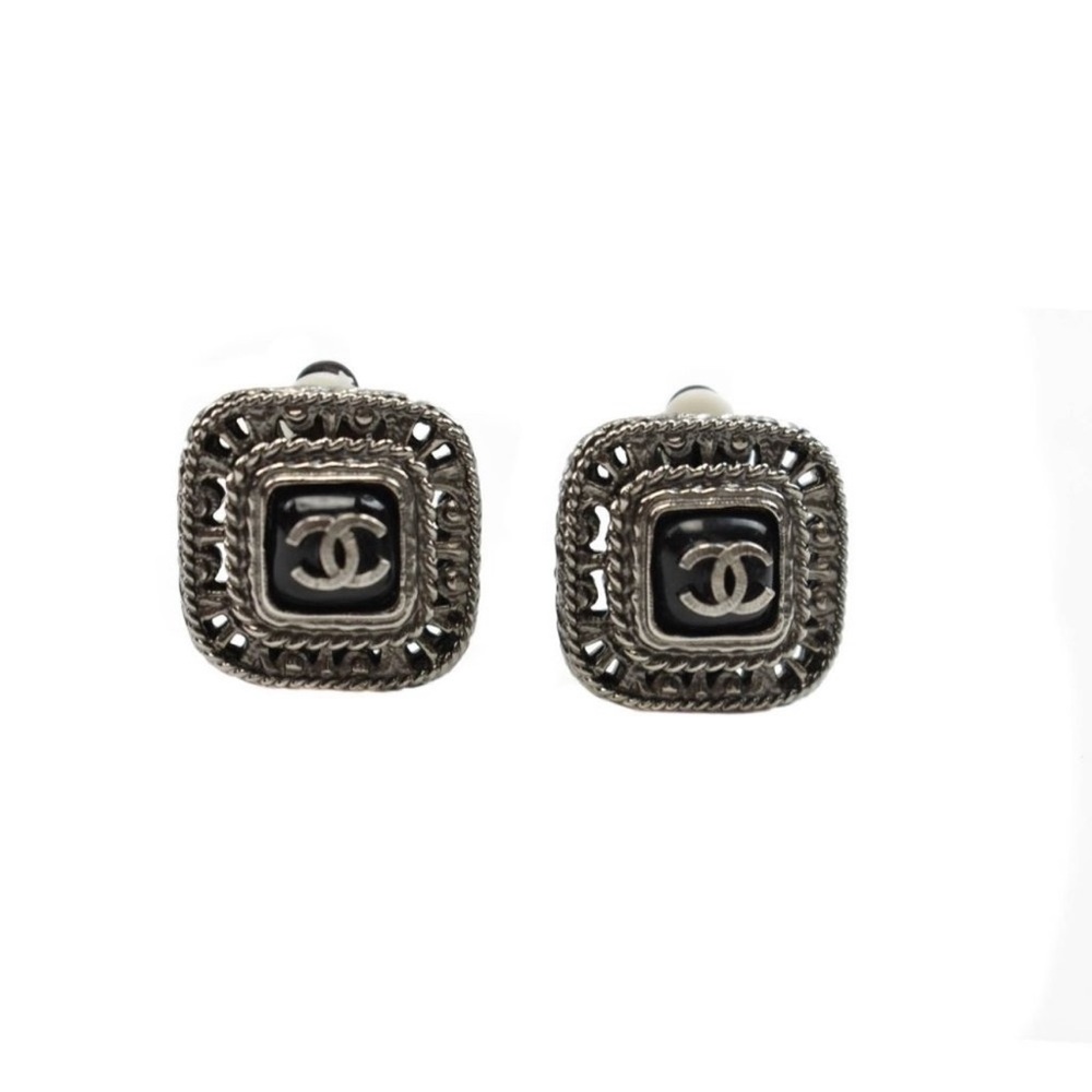 Vintage Chanel silver clip earrings